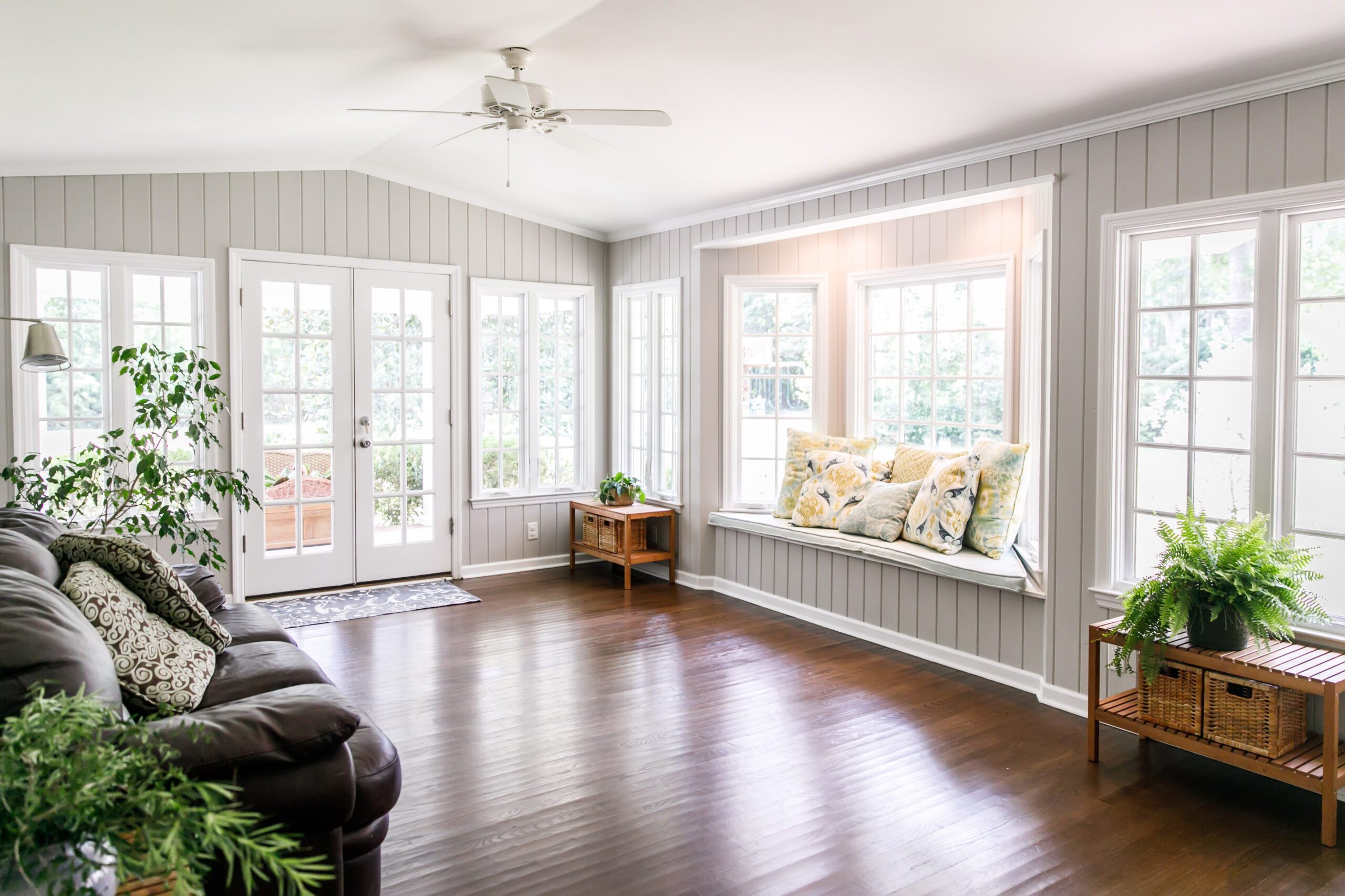 4 Ideas for Florida Sunrooms - White Aluminum