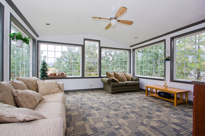 Keep Your Sunroom Cool In The Summer, Sunroom Ceiling Fans
