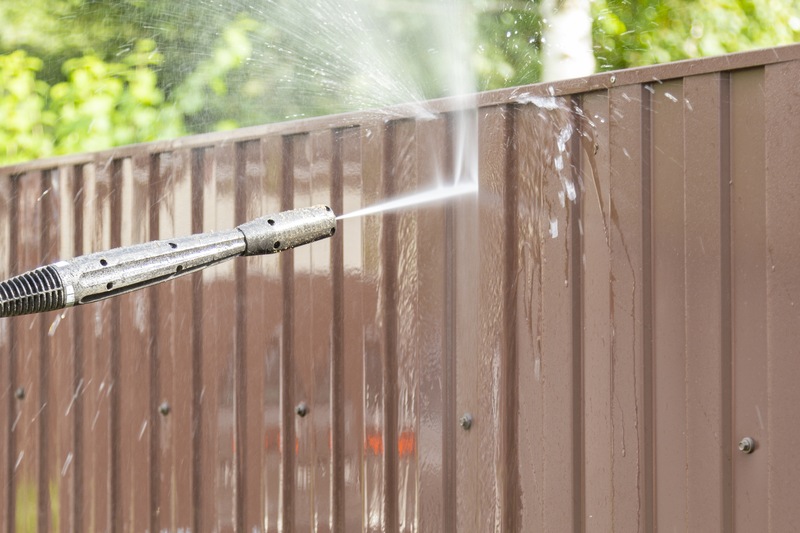Cleaning Tips to Get Your Backyard Ready for Your Next Outdoor Party