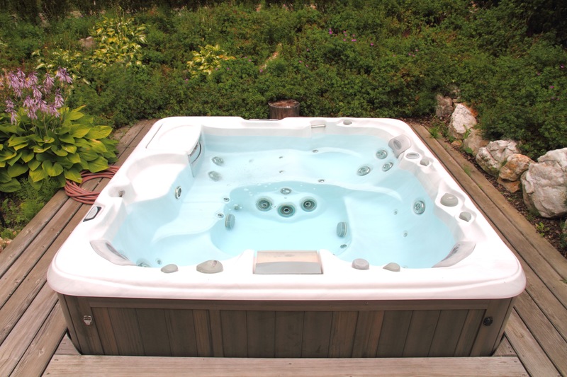 3 Ways to Protect Your Hot Tubs So It Lasts Longer